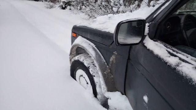 Нива БРОНТО в снегу. Нужен ли мотор в 90 сил? Как добавить тягу.