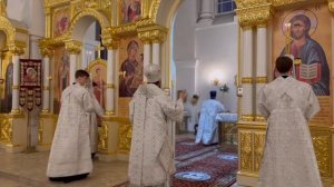 МИТРОПОЛИТ ИГНАТИЙ СОВЕРШИЛ ВСЕНОЩНОЕ БДЕНИЕ В НИКОЛО-ТИХВИНСКОМ СОБОРНОМ ХРАМЕ Г. САРАТОВА