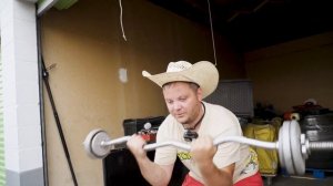 Вскрыл ДВА ЗАБРОШЕННЫХ склада. Вот что внутри!(Uncle Kym)