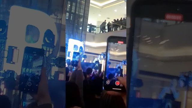 Концерт в ТЦ Ривьера | ЖАРА Lite