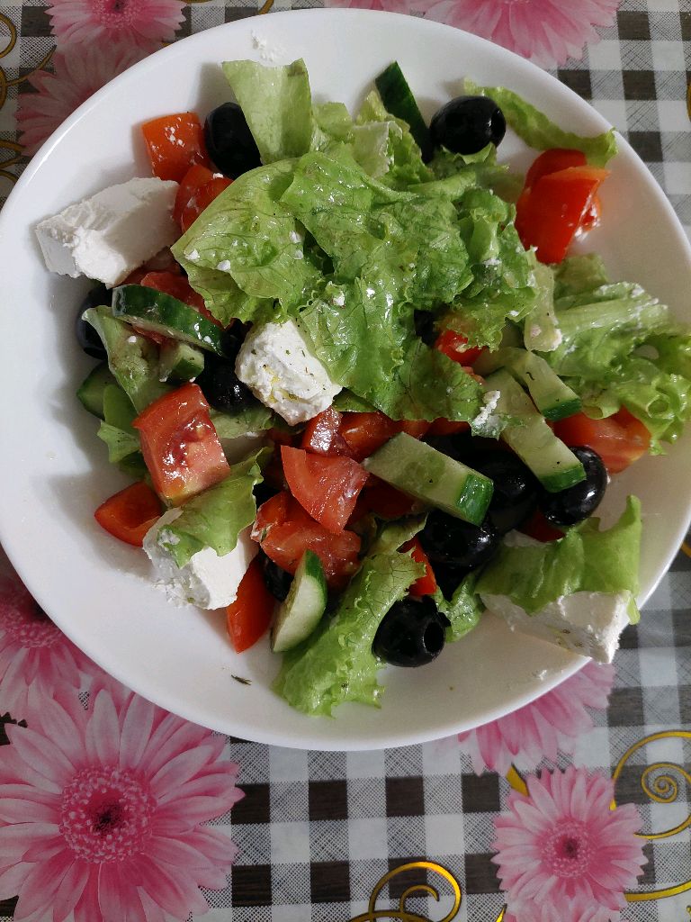 мукбанг/греческий салат смотреть онлайн