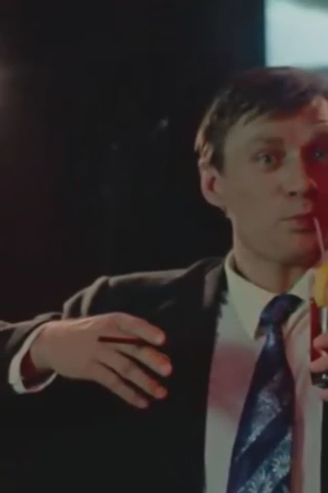 В баре.Любовь и голуби (комедия, реж. Владимир Меньшов, 1984 г.) смотреть онлайн