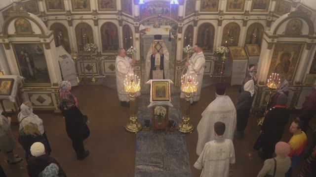 Запись трансляции 17 января 17:00. Всенощное бдение смотреть онлайн