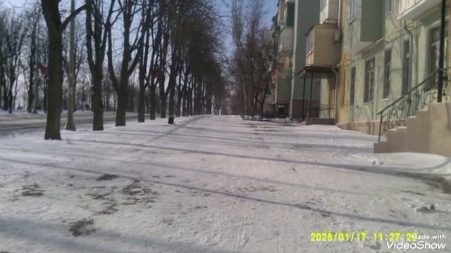 18-01-2026Мариуполь🏙️ Приморский район.Спасибо тем,кто на спецтехники очистили от снега тротуары 💓 смотреть онлайн