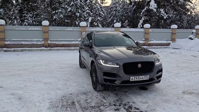 Роскошный Jaguar F-Pace смотреть онлайн