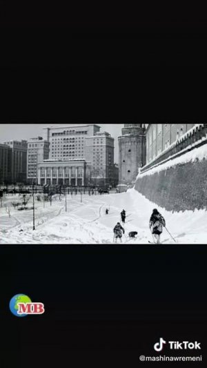 СНЕГ КРУЖИТСЯ..ТАКОГО СНЕГОПАДА НЕ ВИДЕЛИ ДАВНО!