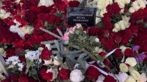 ЖЕНА ИГОРЯ ЗОЛОТОВИЦКОГО В СЛЕЗАХ ПОЦЕЛОВАЛА МОГИЛУ МУЖА | ТРОЕКУРОВСКОЕ КЛАДБИЩЕ 17.01.2026