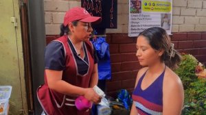 МАРТА♥ПАНГОЛ И МАРСЕЛА ДУХОВНОЕ ОЧИЩЕНИЕ С ПОМОЩЬЮ РАССЛАБЛЯЮЩЕГО МАССАЖА НА РЫНКЕ