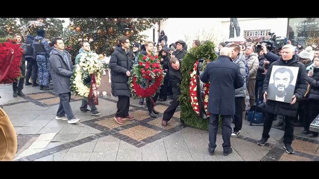 Москва 17.01.26. Церемония прощания с Игорем Золотовицким смотреть онлайн