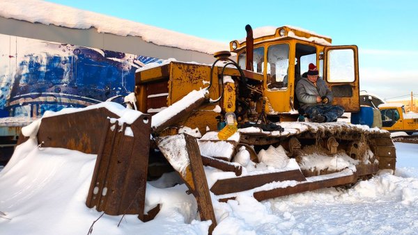 Оживление 20 тонного бульдозера из СССР