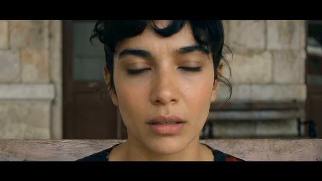 Lolita - Pe peronu’ de la garã смотреть онлайн