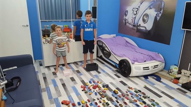 Мега коллекция Тачек и HotWheels