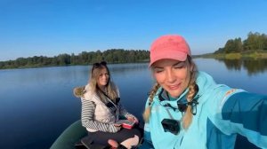 НАЛОВИЛИ И НАКОПТИЛИ РЫБУ В ДЕРЕВНЕ! Рыбалка на спиннинг с лодки !