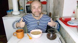 обед с ловким Рыжулей. приметы не сбываются. мукбанг. обжор. еда на камеру. диета. шизофрения.