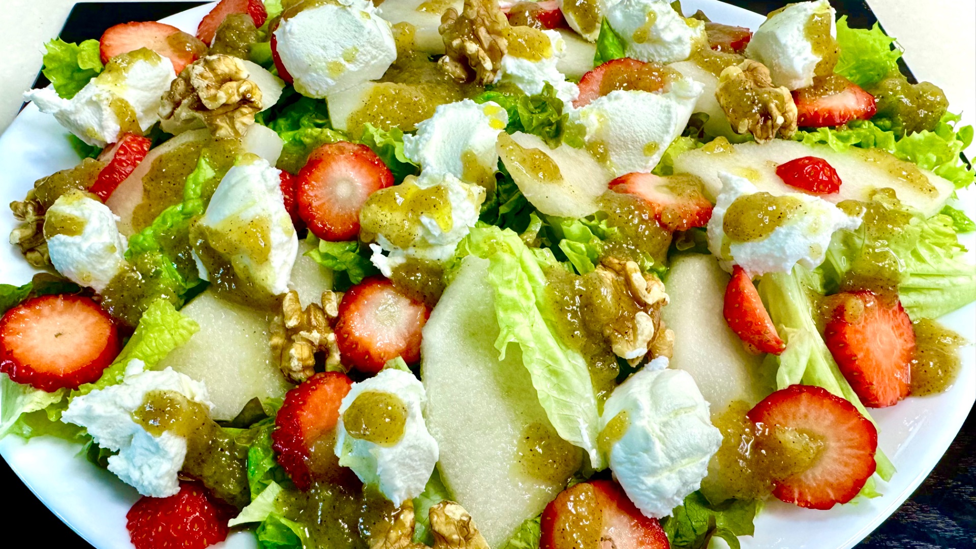 Яркий,хрустящий, вкусный салат «Фьюжн»! смотреть онлайн