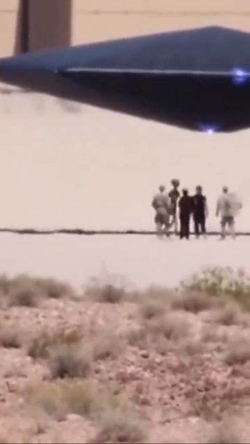 Пришельцы на военной базе