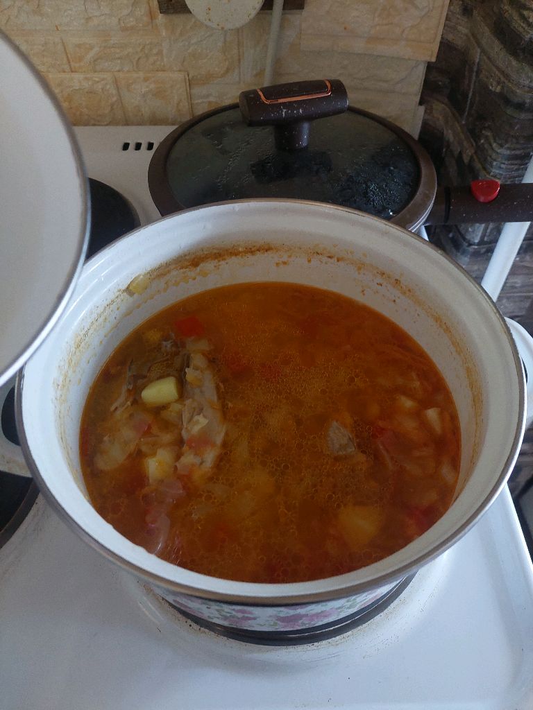 мукбанг/щи с салом смотреть онлайн