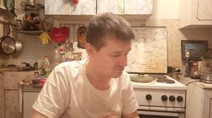 МУКБАНГ это не только  жрать но и разговаривать