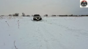 На Тойота Ленд Круизер 80, 100, Сурф и Нивах по снегу за внедорожной канистрой