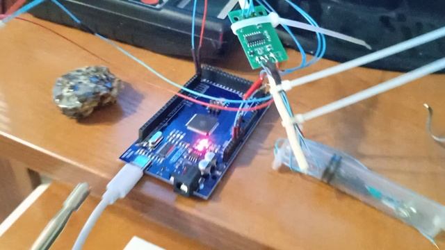 Датчик вакуума с дисплеем на Arduino смотреть онлайн