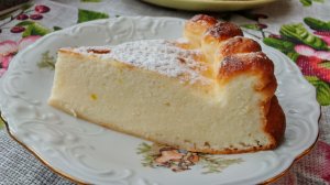 Творожная запеканка, как в детстве: нежная, воздушная, с ароматом ванили.