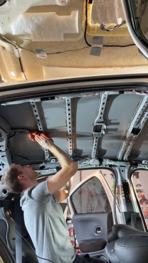 Капли на потолке, сырость в салоне. Избавляемся от конденсата на крыше за один вечер.