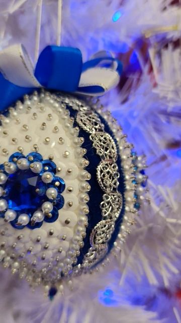 Новогодний шар "Снежная королева" своими руками. смотреть онлайн