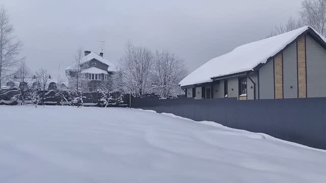 Дом 205 м² на 13 сот. ИЖС в городе! Мастер-спальня, Газ, 3-5 комнат