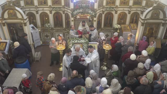 Запись трансляции 18 января 8:40. Часы. Литургия смотреть онлайн