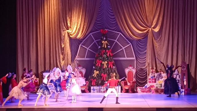 Спектакль Щеокунчик смотреть онлайн