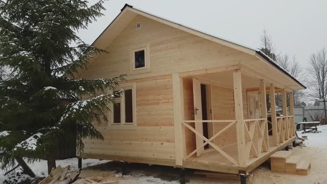 Заказ бани из профилированного бруса с террасой под ключ от строительной компании из Пестово смотреть онлайн