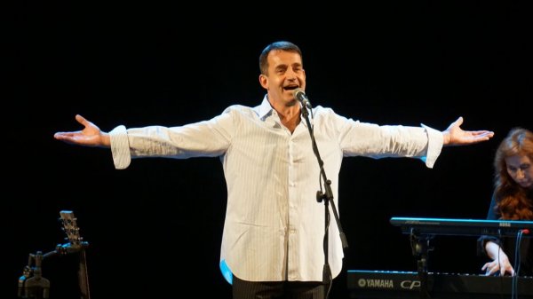 Дмитрий Певцов