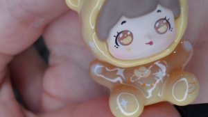 милая РАСПАКОВКА очень маленькой мармеладной фигурки серии знаки зодиака!