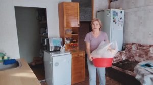 Из города в деревню// Приехали гости// Шикарный гостинец//