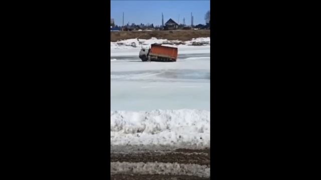 Север.Зимник. Бездорожье.Парням Респект!!(4) смотреть онлайн