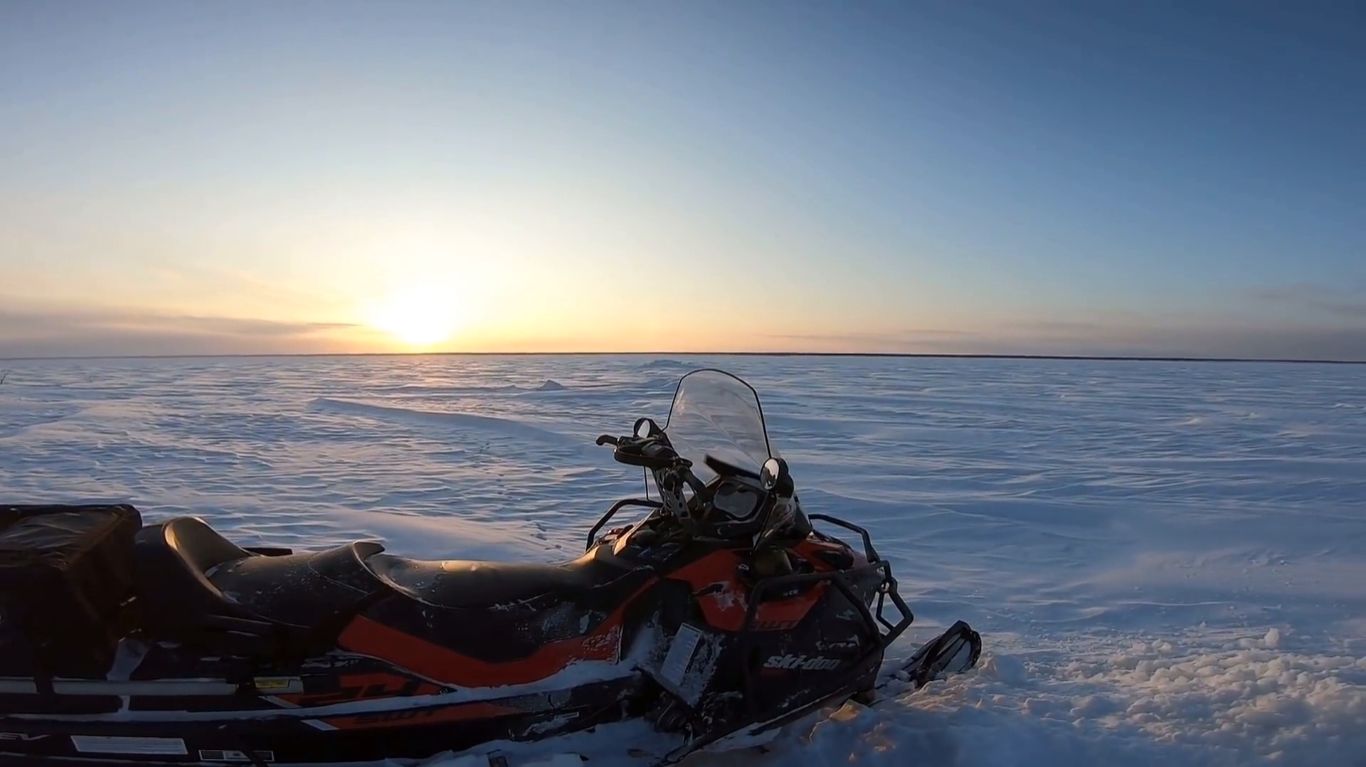 Рыбалка перед Крещением. Ловля налима на Енисее. смотреть онлайн