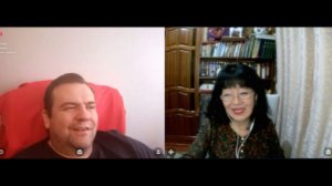 Украинец, он и в Канаде с кастрюлей.