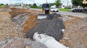 Строительство, засыпка канализационного коллектора, обзор