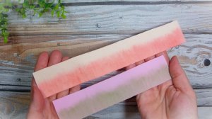 Простой способ как сделать красивые цветы из фоамирана своими руками.