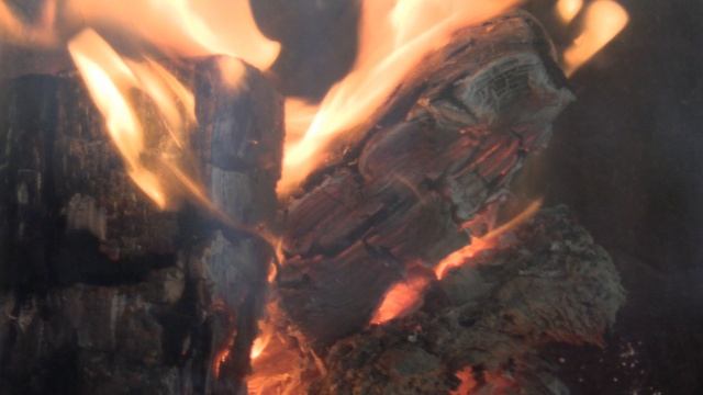 Огонь в камине смотреть онлайн