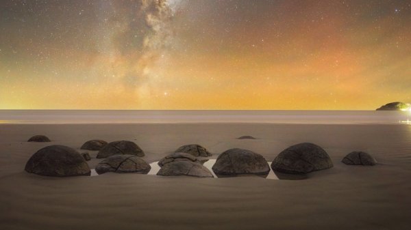 laya-project-a-new-day-pitch-black-remix