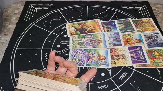 РАСКЛАД ТАРО ДЛЯ МУЖЧИН 💯 ПОЖАЛЕЕТ ЛИ ОНА О РАССТАВАНИИ ⁉️ смотреть онлайн