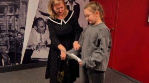 Победа в номинации"Новогодняя фантазия"В конкурсе"Мастерская Деда Мороза"Гуляем по городу-17. 01.26г