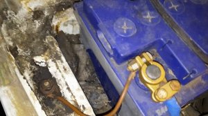 Причина моргающих фар на холостых оборотах  и при включении поворотника на ниве 21213