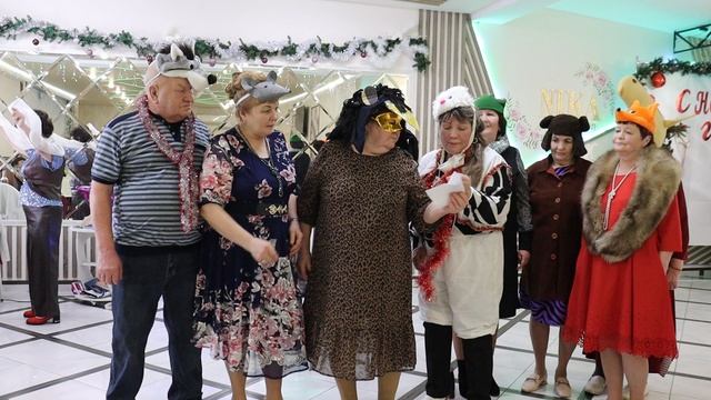 новогоднее поздравление команды 