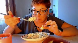 Видео-архив/Готовлю ШИКАРНЫЙ салат из Морепродуктов, Петрушка обязательна