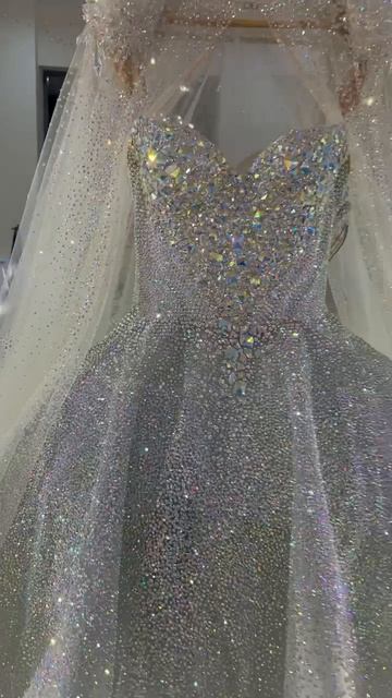 Платье «Русская зима» выпускницы СПбГУПТД Ольги Маляровой