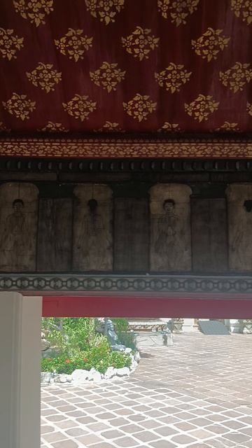 Что делают монахи до рассвета Лежащий Будда, который не спит: тайна 108 ступней