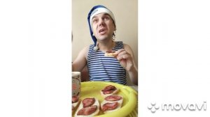 Обжор мукбанг / бутерброды с жареной колбасой на завтрак / очень вкусно