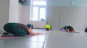 Мягкая женская йога на укрепление мышц тазового дна